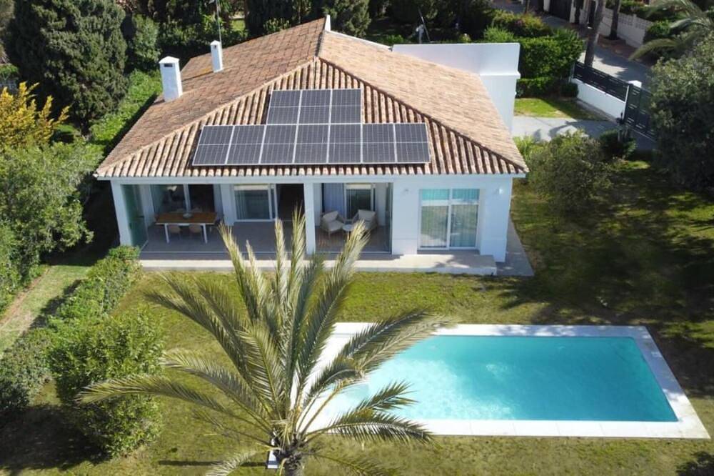 Villa Beatriz in Marbella Est, Marbella