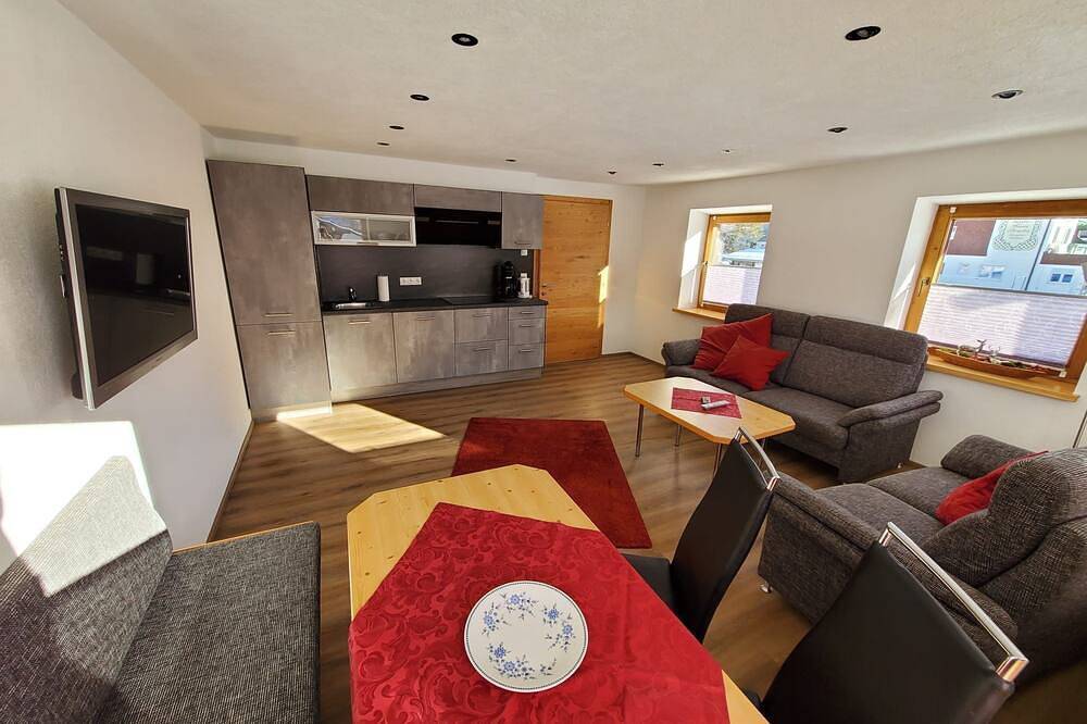 Ganze Wohnung, Ferienwohnung Rote Flüh - Rosa´s Ferienhaus in Grän, Allgäuer Alpen (Österreich)