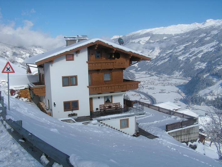 Vakantiewoning voor 8 personen, with Balkon and Balkon/Terras as well as Tuin in Hippach