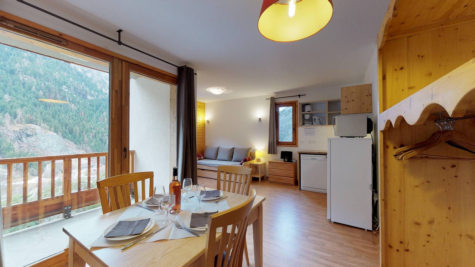 Ganzes Studio, Hameau 8 101 - Spa & Piscine studio 4 pers. in Orelle, Region Saint-Jean-de-Maurienne