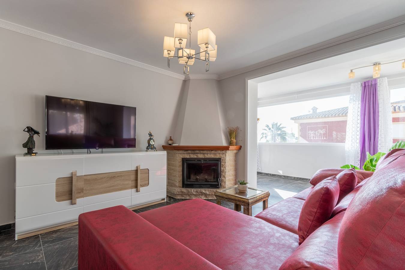 Villa 'Galicia' with Mountain View, Private Pool and Wi-Fi in Calpe, Costa Blanca