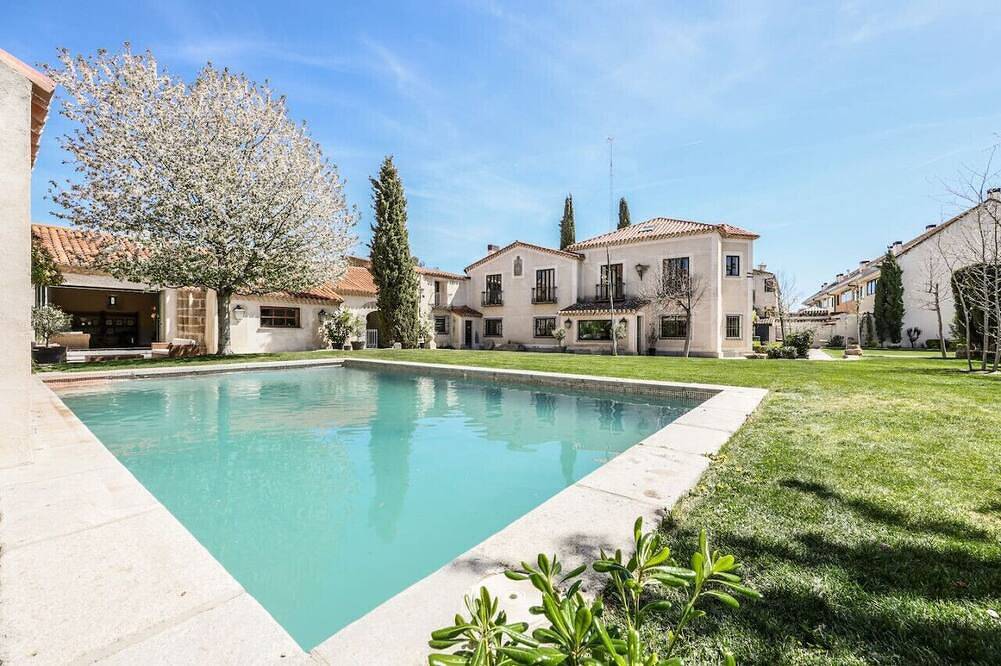 Stunning 12th Century Luxury Villa Party & Pool in Ávila, Ávila Region