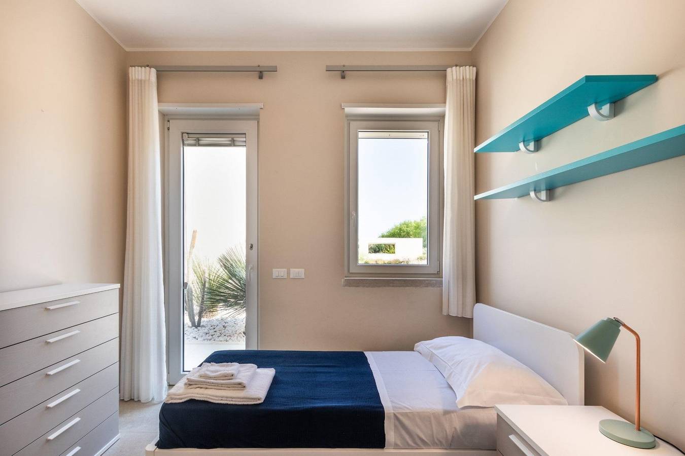 Holiday house 'Villa Luisa' with pool in Spiaggia di Eloro, Lido di Noto