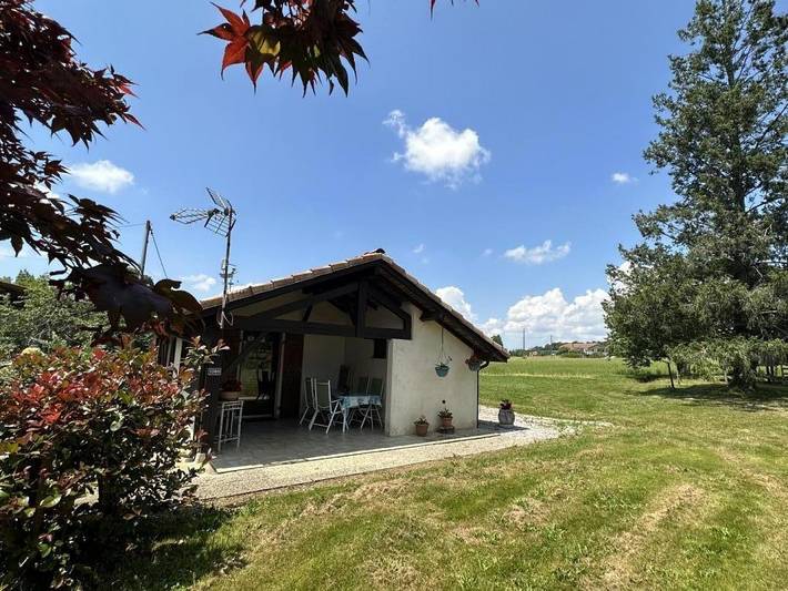 Gîte pour 4 personnes, avec Terrasse ainsi que Jardin et Vue