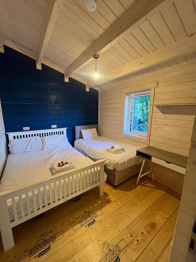 Entire apartment, West Wicklow 5 person Cabin in County Wicklow