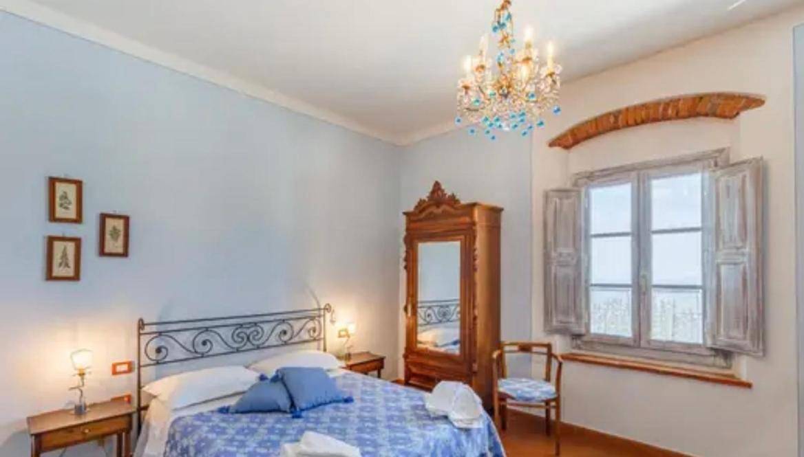 Two-Bedroom Suite in Monsummano Terme, Pistoia Provinz