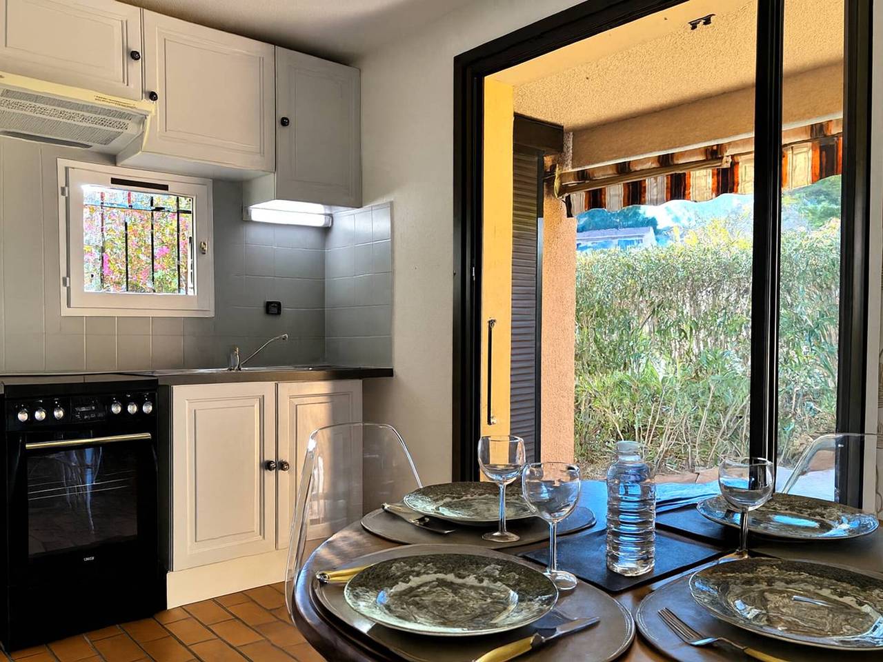 Appartement entier, Hyères - Giens 2 pièces avec jardinet pour 4 pers in Hyeres, Parc national de Port-Cros