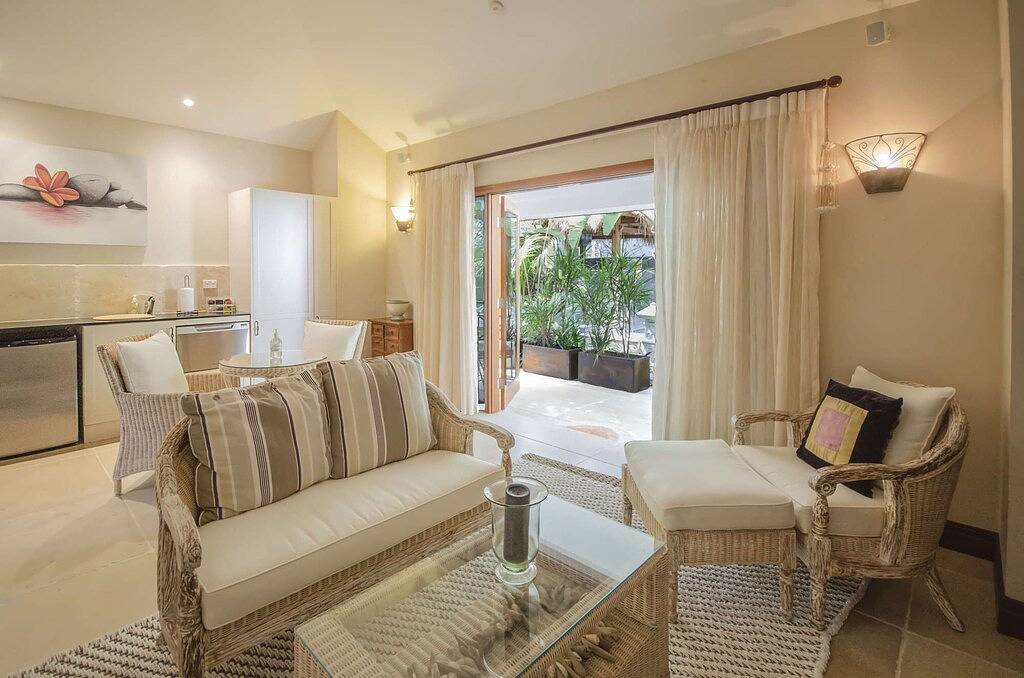 La Cabane - absolute Strandlage und sehr privater Pool in Copacabana (NSW), New South Wales