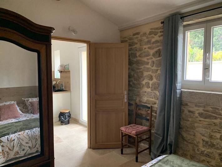 Gîte pour 4 personnes, avec piscine et jardin à Grillon - 3