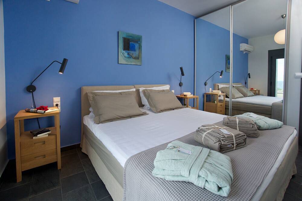 Luxury Villa Marina with private access to the sea! in Skala, Kefalonia