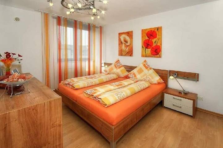 Ferienwohnung für 2 Personen, mit Balkon in Bochum Total - 2