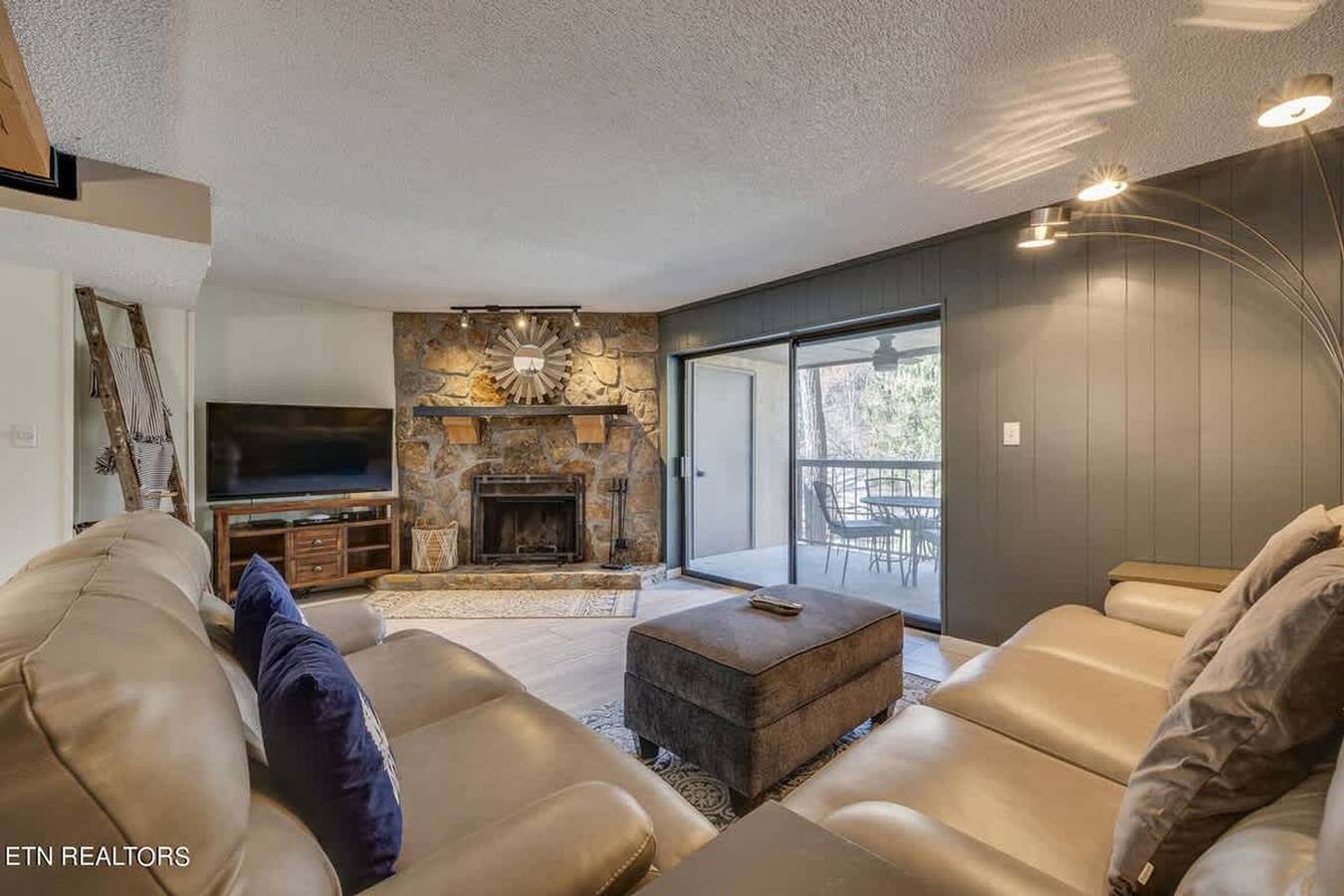 Appartement entier, Ski View Condo by Beyond Expectations with Fireplace in Gatlinburg, Comté de Sevier