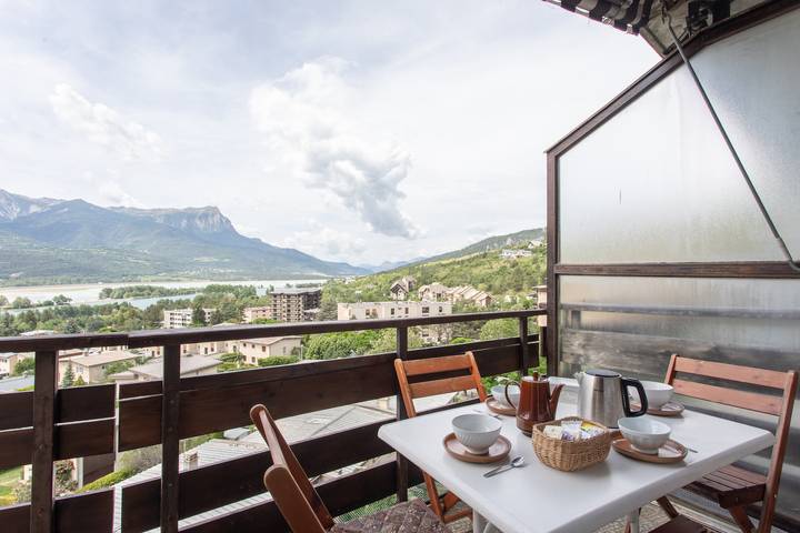 Gîte pour 4 personnes, avec Balcon à Embrun