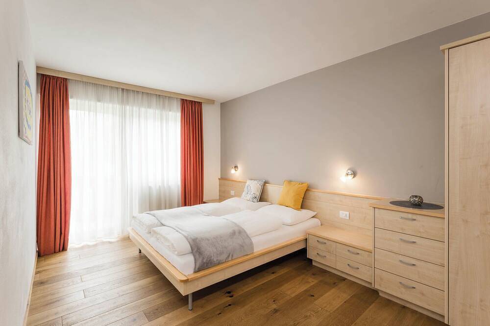 Ganze Wohnung, Weinberg Apartments mit herrlichem Ausblick u. Brixen Südtirol Guest Pass in Raas, Natz-Schabs