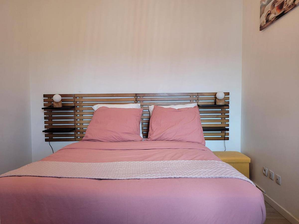 Appartement entier, One-Bedroom Apartment in Survilliers, Val-d'Oise