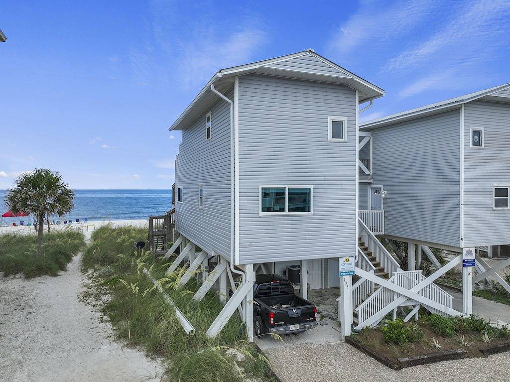 Vitamin Sea - Gulf Front, Pet Friendly, Wifi, Sleeps 6 in Pig Island, Cape San Blas