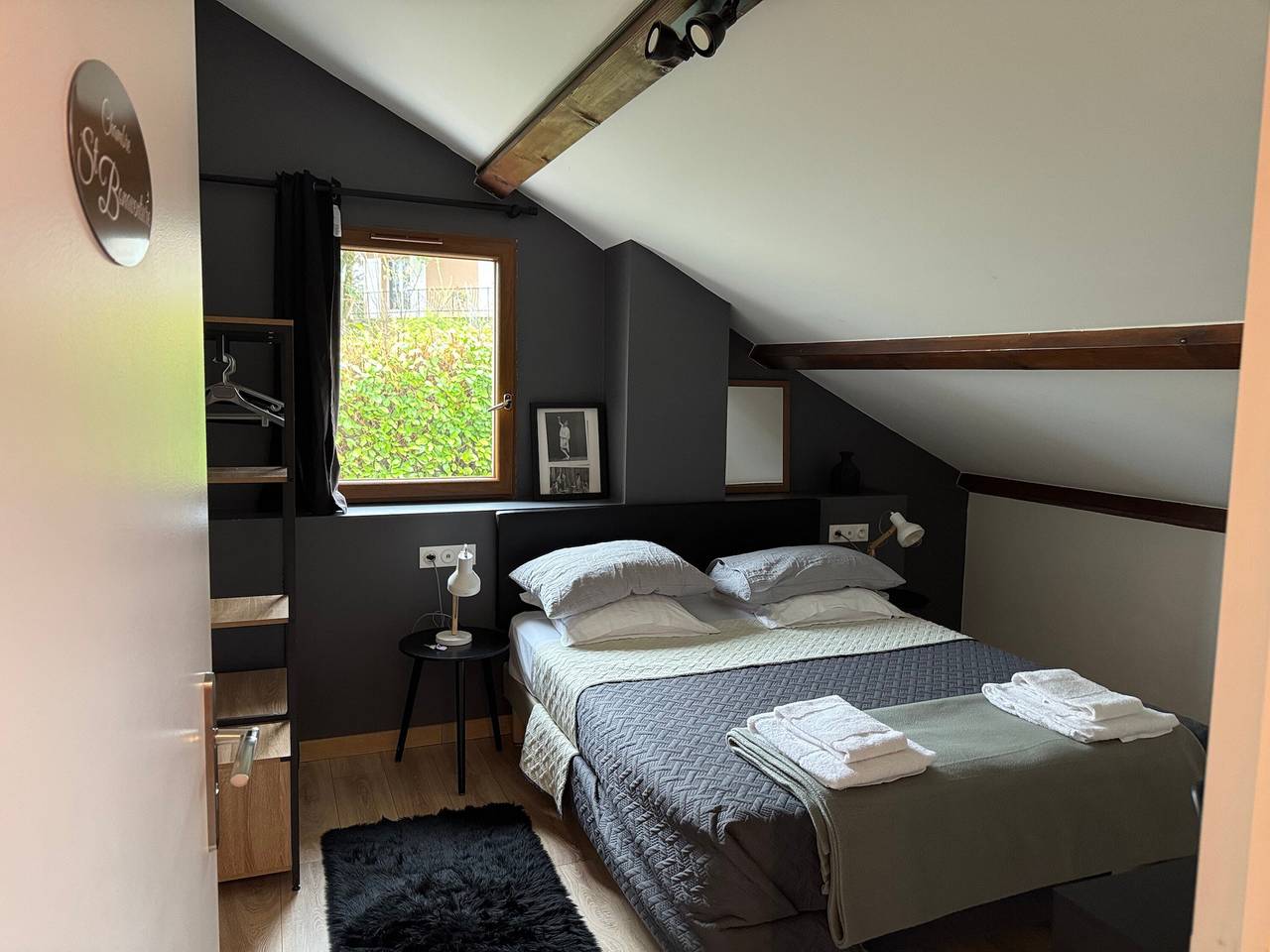 Quarto de Hóspedes “Lyon Mon Amour - Quarto St-Bonaventure” Wi-Fi, Ar Condicionado in Lyon, Rio Ródano