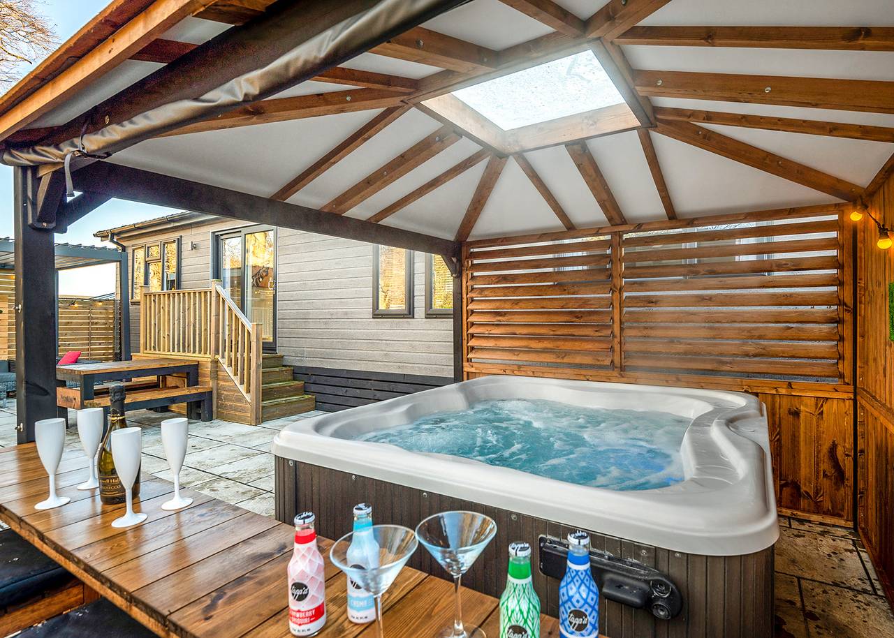Spa Ovation in Skidby, East Riding of Yorkshire