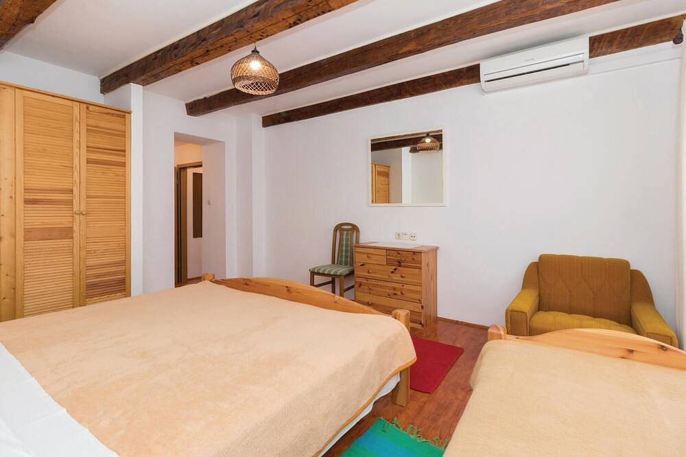 Wspaniały dom w Preko z kuchnią in Preko, Wyspa Ugljan