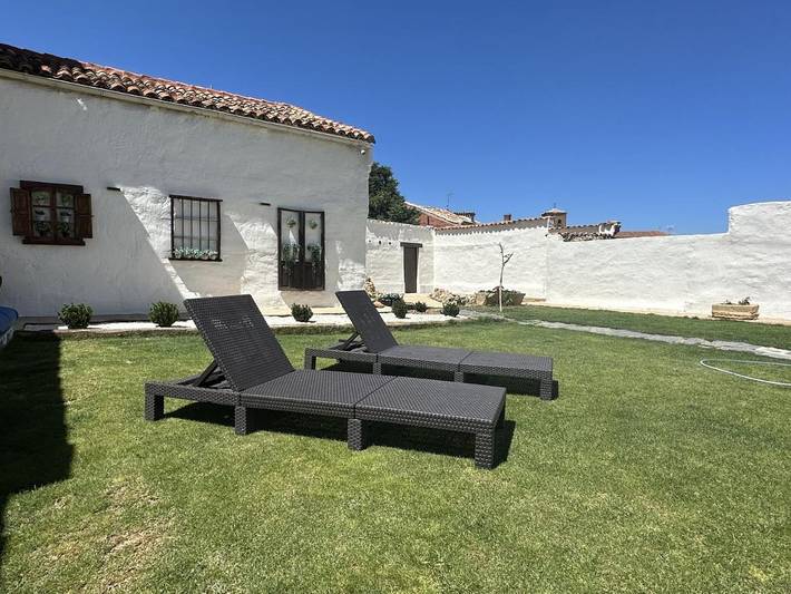 Casa de vacaciones para 12 personas, con vistas además de jardín y terraza en Tierra de Campos - 2