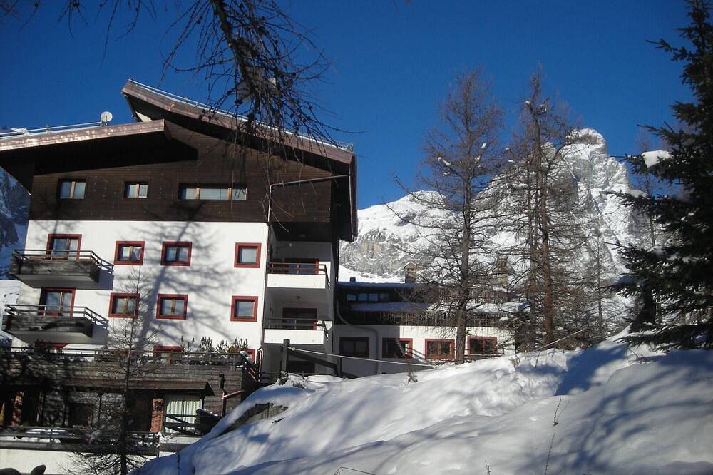 Apartamento entero, Belvilla by Oyo Residenza Cervinia 2P in Cervinia, Valtournenche
