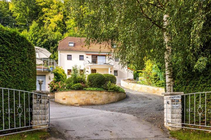 Ferienhaus für 11 Personen, mit Sauna und Ausblick sowie Garten in Pirna