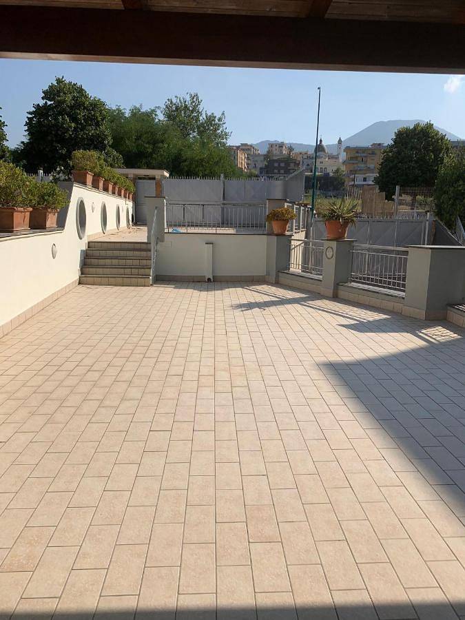 Location de vacances pour 6 personnes, avec Balcon et Terrasse ainsi que Jardin et Vue à Torre del Greco - 4