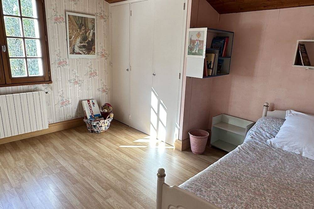 Maison de campagne cosy dans la verdure in Champniers, Charente