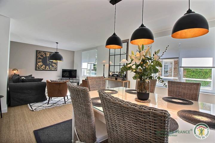 Gîte pour 5 personnes, avec jardin à Créhen - 4