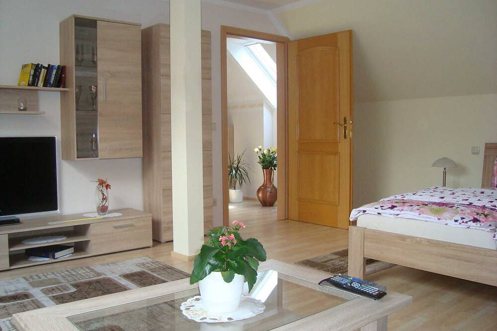 Ferienwohnung Zschornack - Ferienwohnung in Wittichenau, Lausitzer Seenland