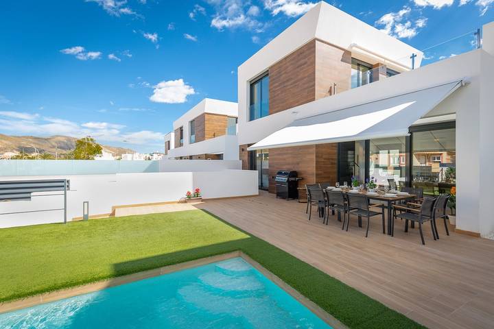 Villa pour 10 personnes, avec jardin, adapté aux familles à El Campello