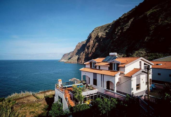 Chambre d’hôte pour 2 personnes, avec Terrasse ainsi que Jardin et Vue à Jardim do Mar