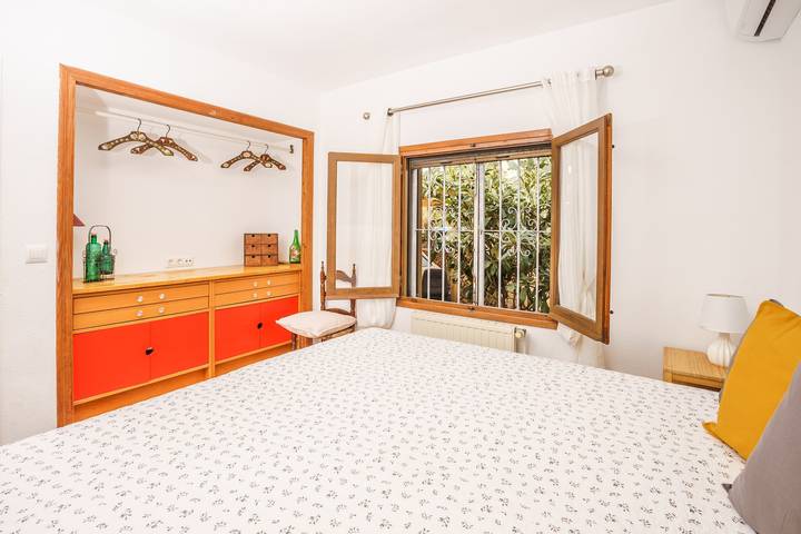 Villa "Hania" con vistas al mar, piscina comunitaria y Wi-Fi in Benisa, Costa Blanca