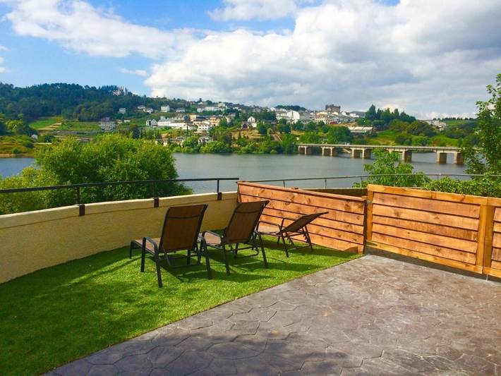Auberge pour 2 personnes, avec jardin et terrasse