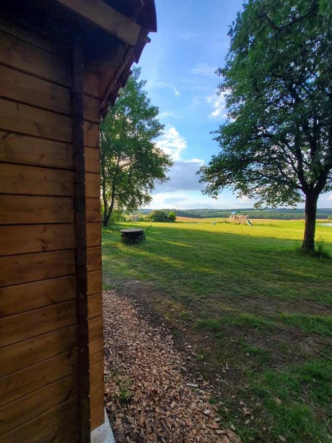 Gîte pour 4 personnes, avec Terrasse et Jacuzzi ainsi que Jardin et Piscine à Rouffignac-Saint-Cernin-de-Reilhac - 3