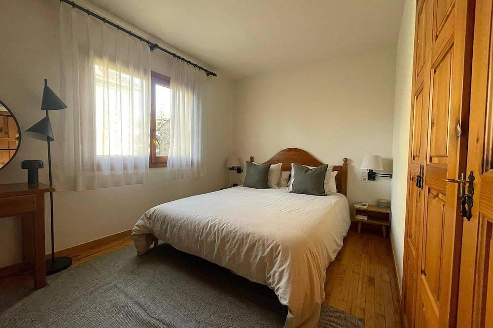 Entire apartment, La Cabaña de Llívia in Llívia, Parc naturel régional des Pyrénées catalanes