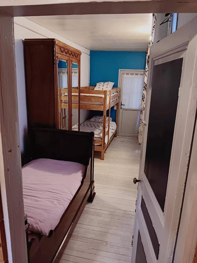 Twin Room in Auxonne, Région de Dijon
