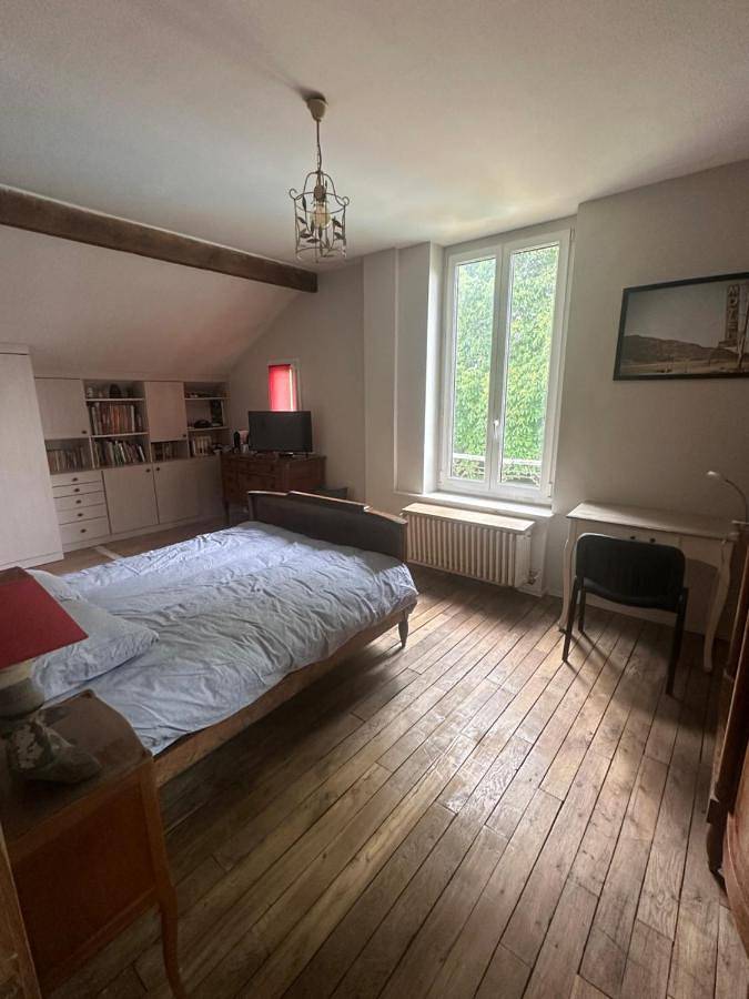 Gîte pour 3 personnes, avec jardin et piscine à Melun - 3