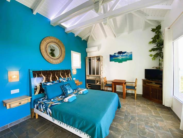 Location de vacances pour 2 personnes, avec vue et jardin dans Plage Leroux - 4