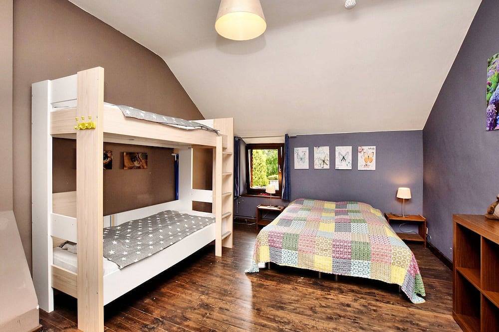 Haus in Lierneux mit Garten für 20 Von Belvilla in Lierneux, Lüttich und Umgebung