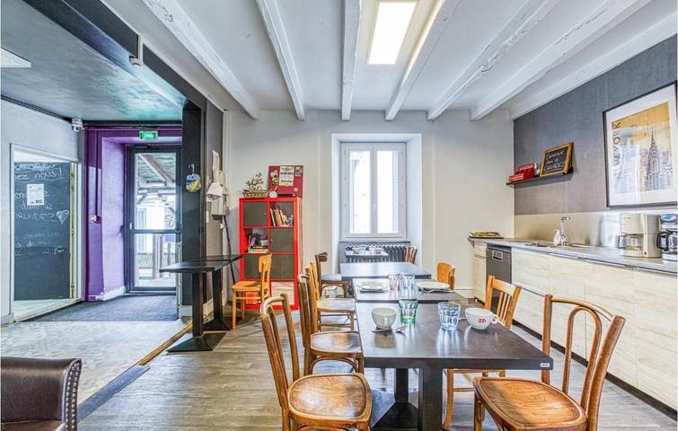 Location de vacances pour 38 personnes à Lacroix-Barrez - 4