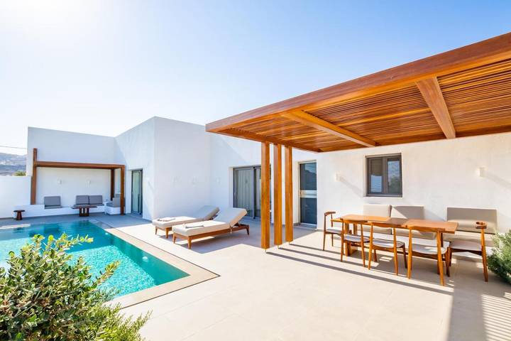 Villa voor 2 personen, with whirlpool and tuin as well as zwembad op Karpathos