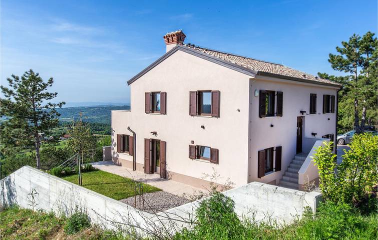 Location de vacances pour 14 personnes, avec jardin et piscine ainsi que terrasse et sauna à Koper - 2