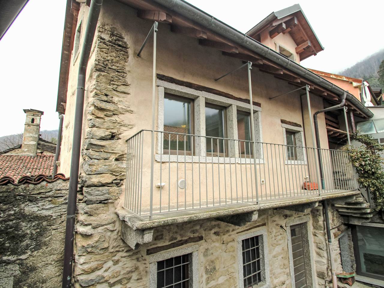 Casa dei Gelsomini in Bracchio, Comune di Mergozzo