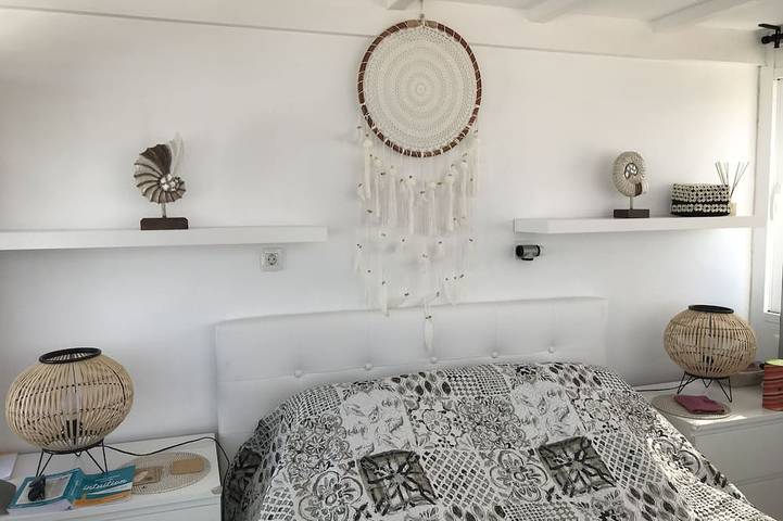 Appartement entier, Front de mer - accès direct plage - vue exceptionnelle sur la baie de Corralejo in Bajo del Medio (La Oliva), La Oliva
