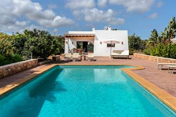 Villa in Santa Eulària des Riu, Ibiza Osten für 6 