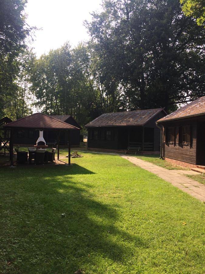 Ferienwohnung für 5 Personen, mit Terrasse und Garten sowie Ausblick in Lübben