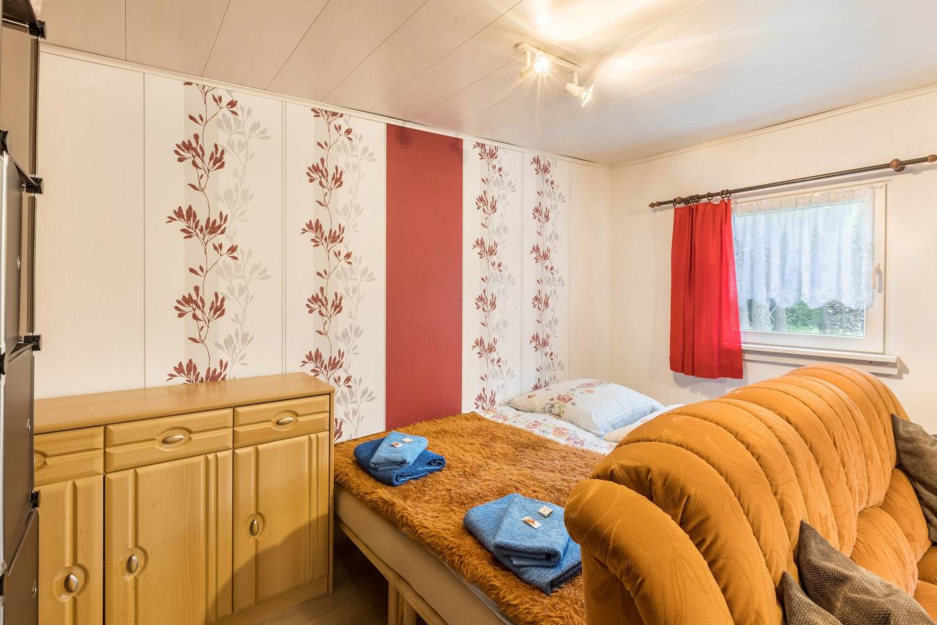 Ferienhaus 'Ferienhäuschen Wils' mit Gemeinschaftspool, privater Terrasse und Wlan in Borkheide, Mittelmark