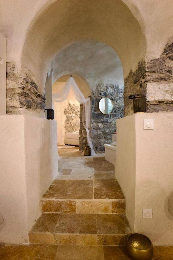 Gîte pour 2 personnes, avec jacuzzi et jardin à Mercury - 4