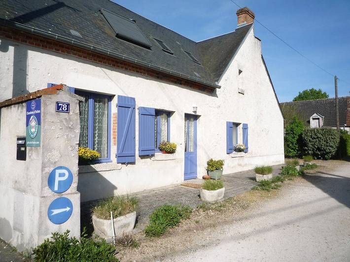 Chambre d’hôte pour 3 personnes, avec Jardin dans Loiret